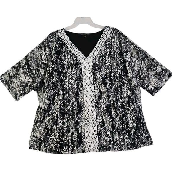 Adrienne Vittadini~Woman Plus Size 1X~ Black/White Floral Lace Lined Boho Blouse - Picture 1 of 14
